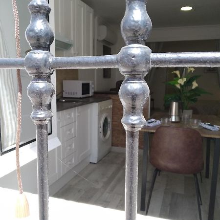 Apartaloft La Celestina Apartment อัลมาโกร ภายนอก รูปภาพ