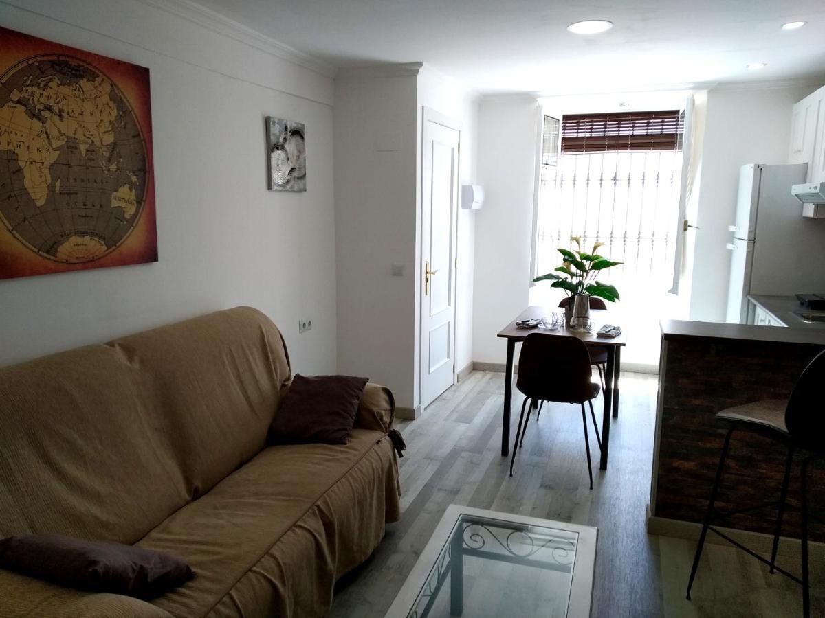 Apartaloft La Celestina Apartment อัลมาโกร ภายนอก รูปภาพ